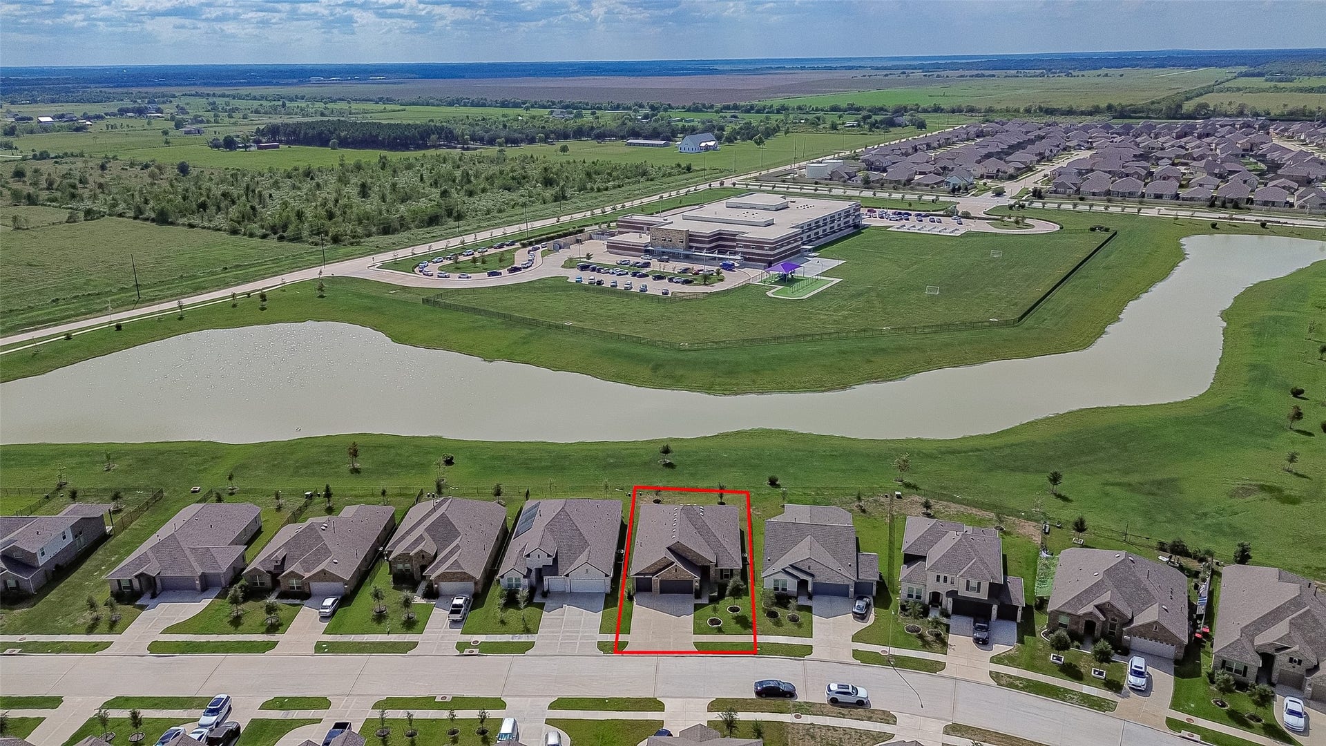 10707 Amador Peak Drive, Rosharon, TX 77583 Aeriel view of this beauty, prime location, rarity in this community at the price-point with these unobstructed waterfront views. Inquire about furniture, most available. Schedule your showing today!