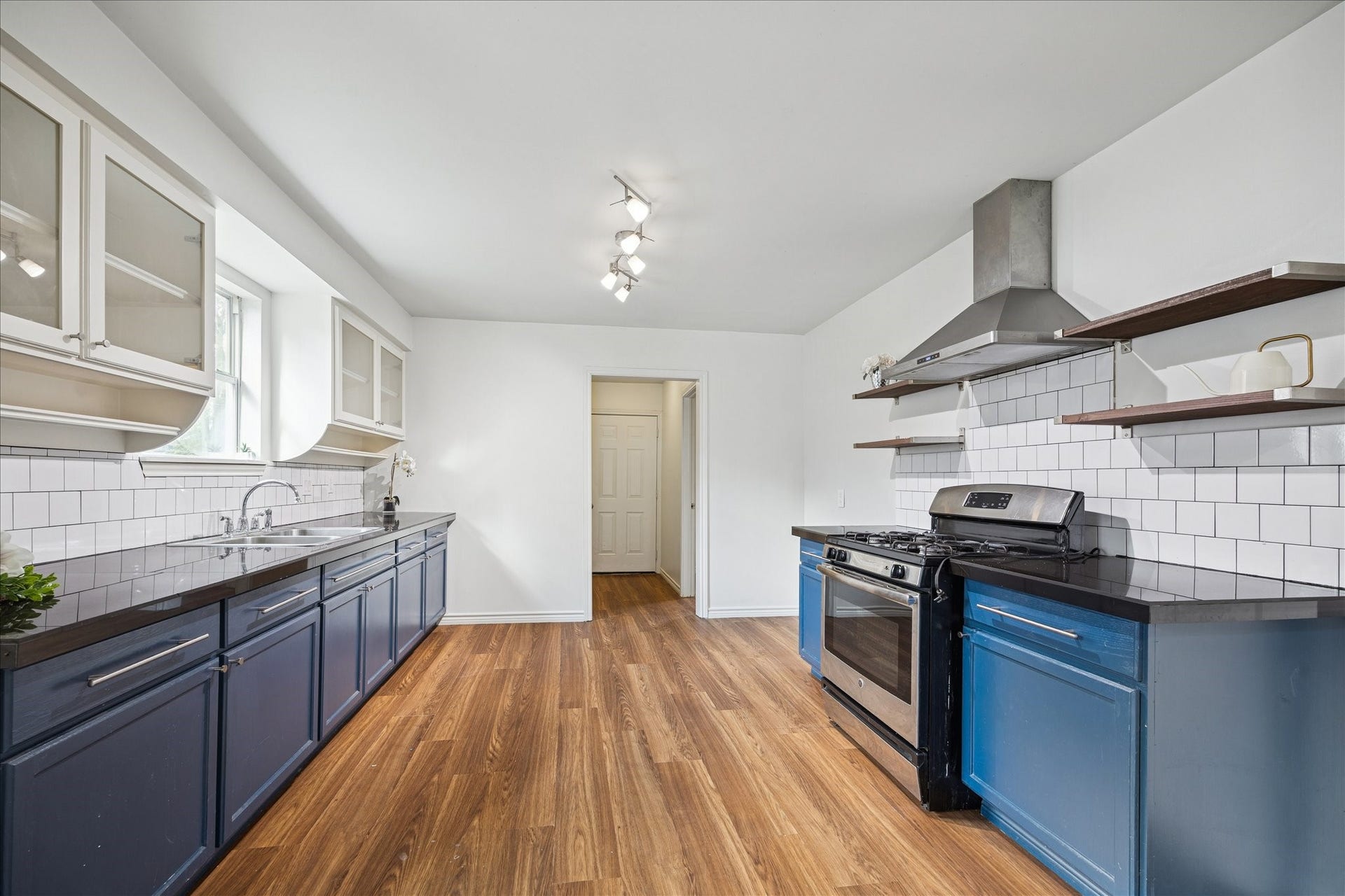 7933 Elwood Street, Houston, TX 77012 Here is an additional perspective of the kitchen