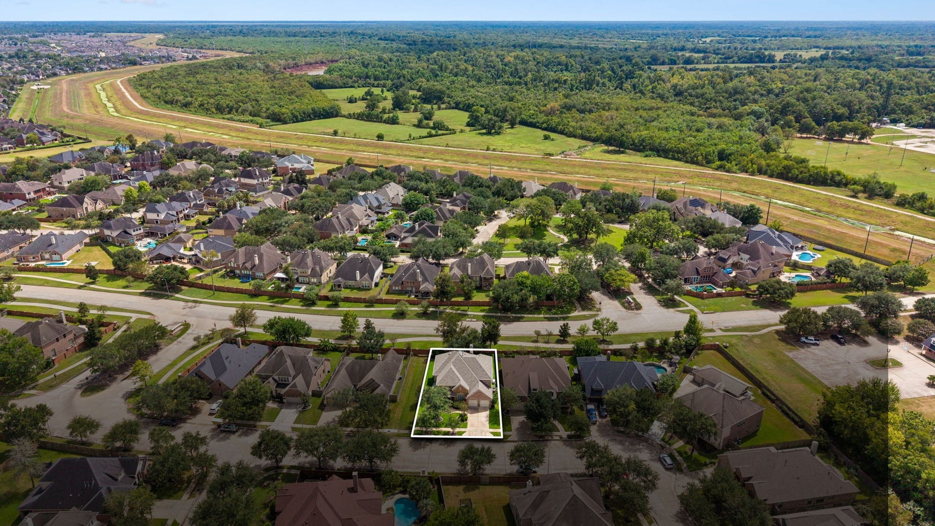 8210 Thunder Ridge Way, Missouri City, TX 77459 Aerial view of lot in subdivision.