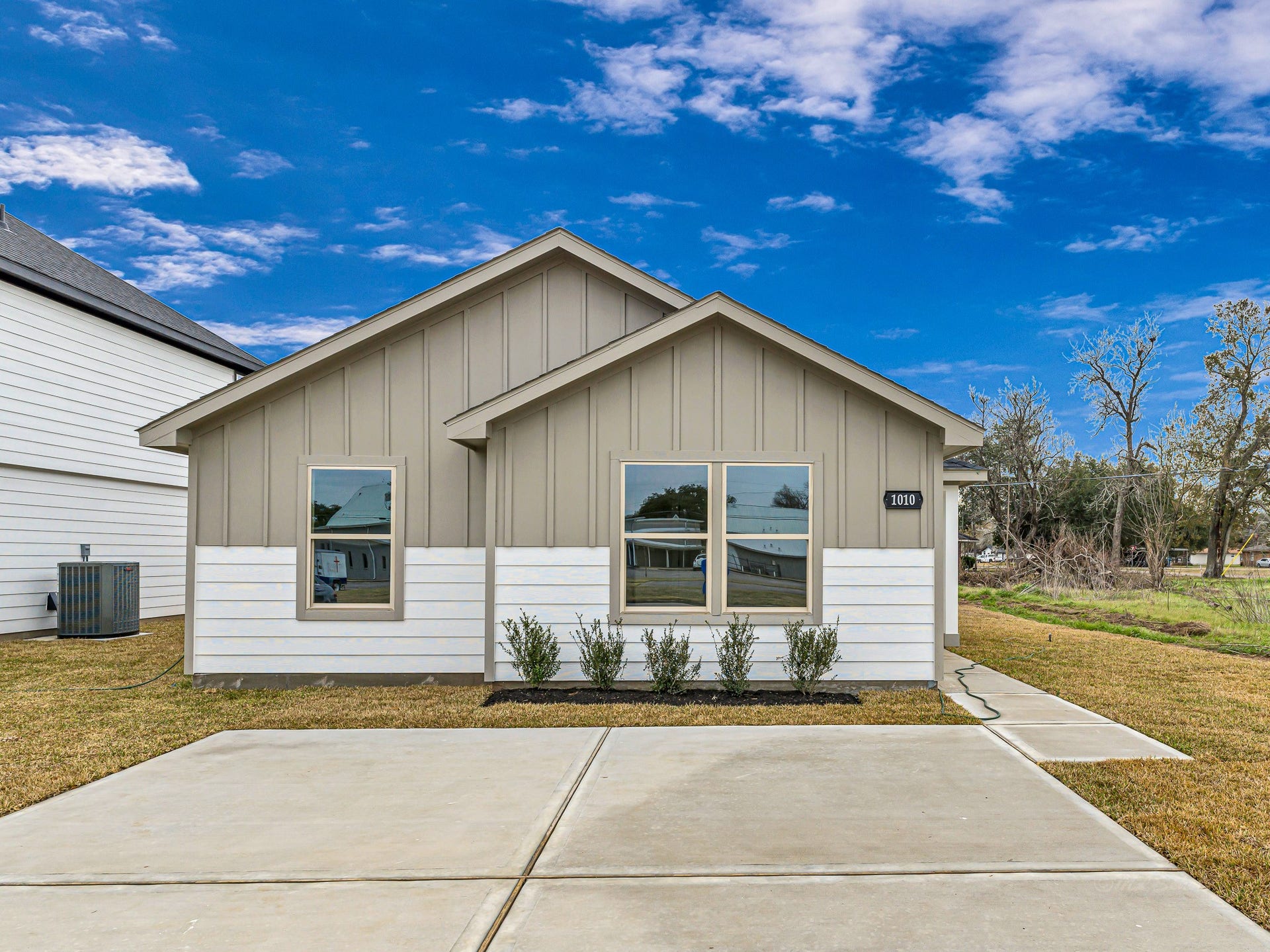 1010 4th Street, Hempstead, TX 77445 1010 4th Street, Hempstead, TX 77445
