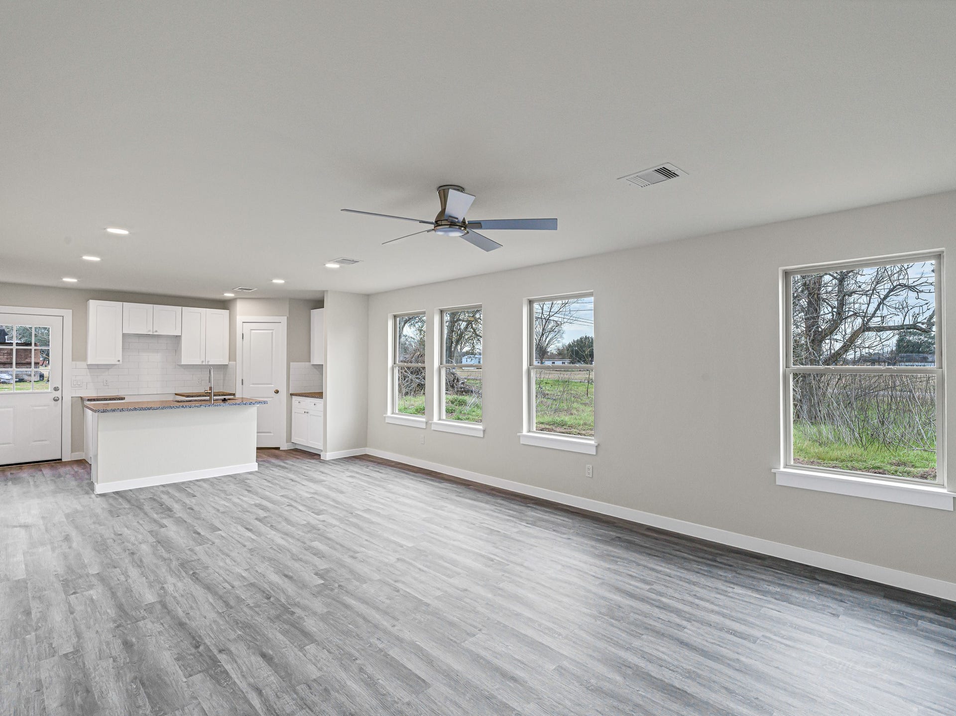 1010 4th Street, Hempstead, TX 77445 1010 4th Street, Hempstead, TX 77445