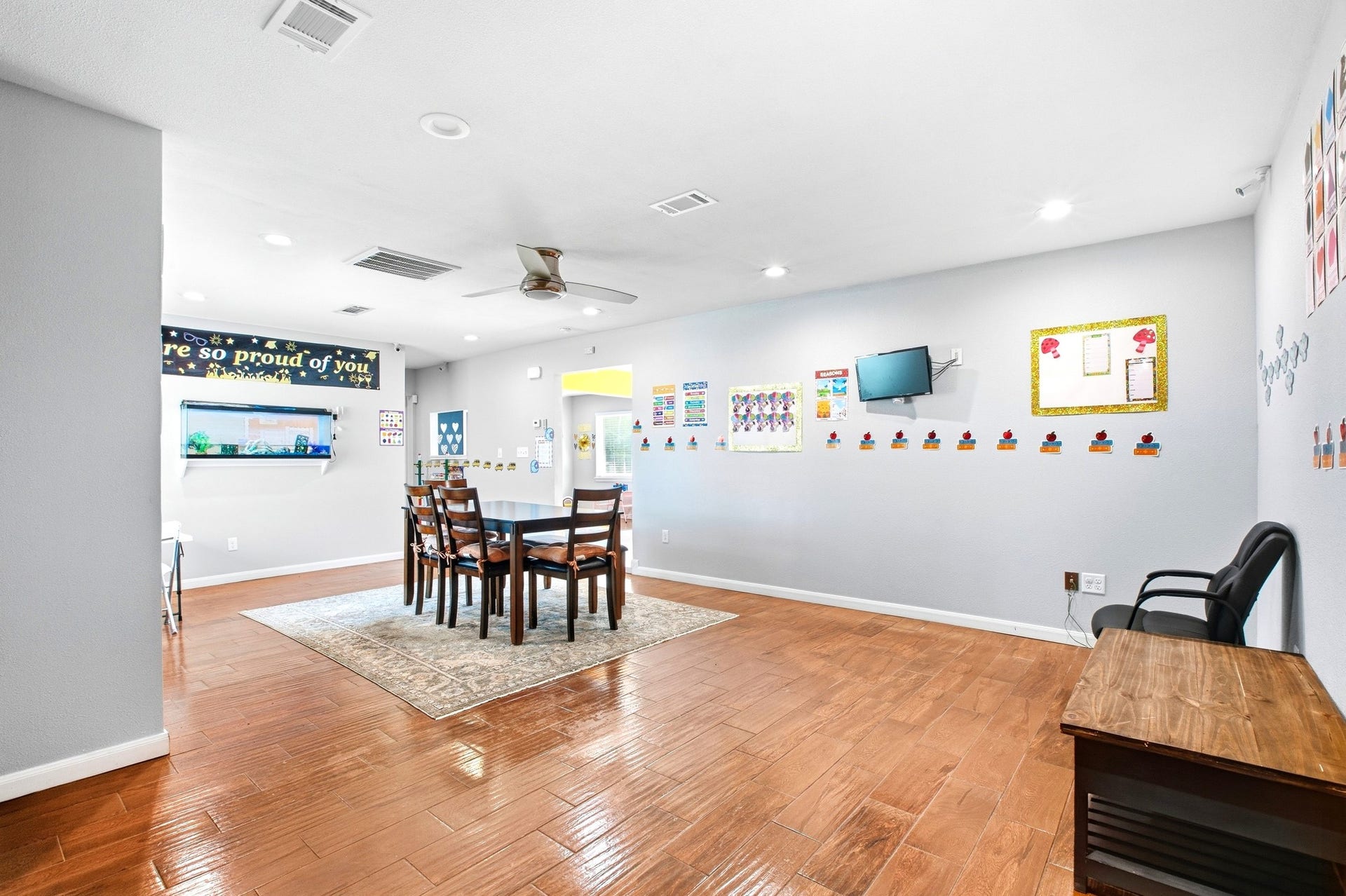 5302 Treaschwig Road, Spring, TX 77373 large room in 1st unit
