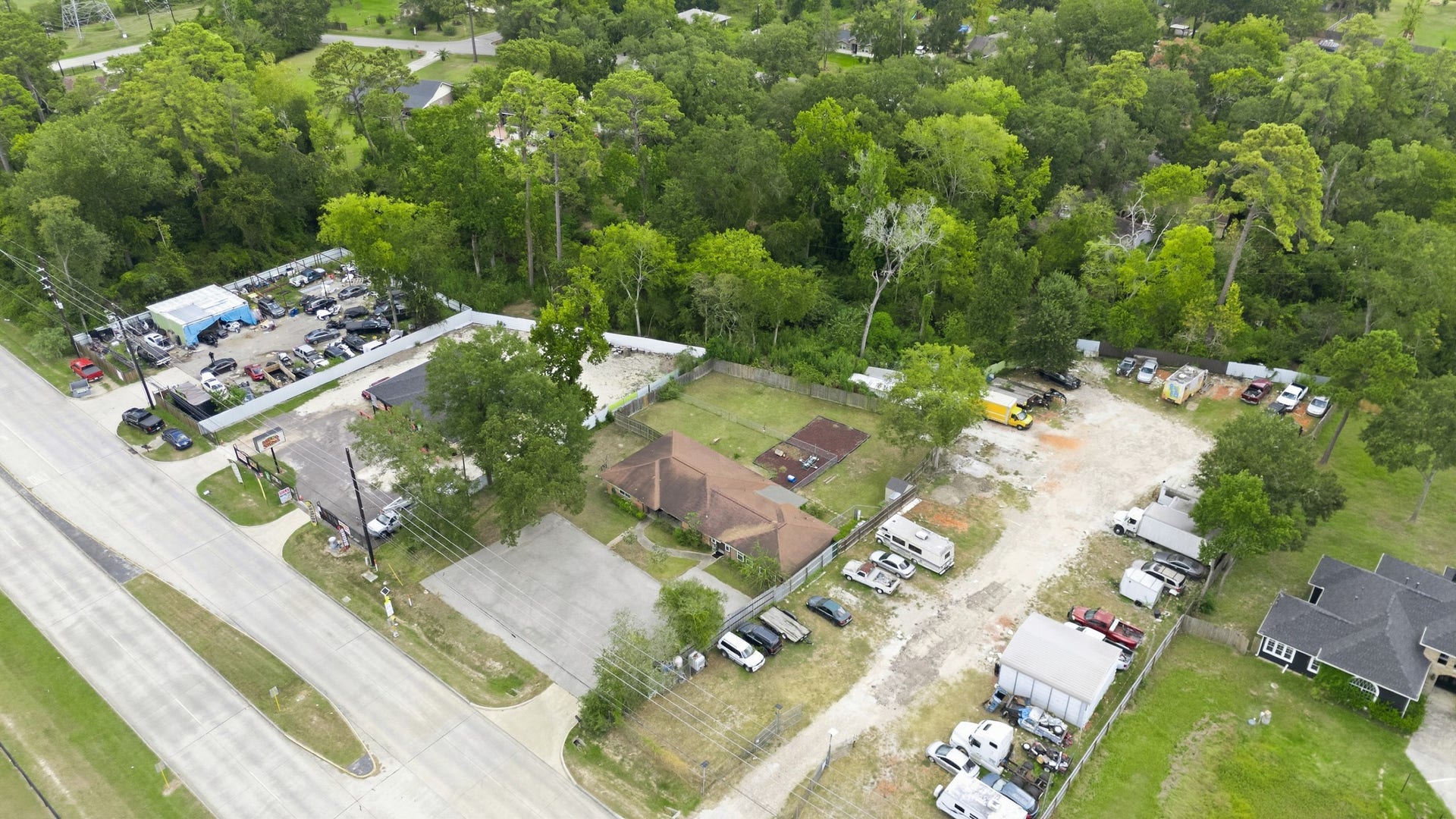 5302 Treaschwig Road, Spring, TX 77373 5302 Treaschwig Road, Spring, TX 77373