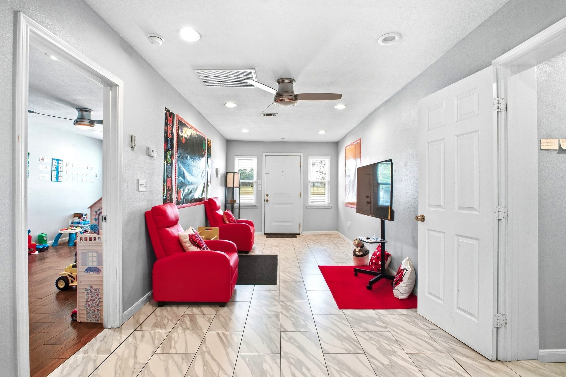 5302 Treaschwig Road, Spring, TX 77373 1st room in second unit looking towards the entrance