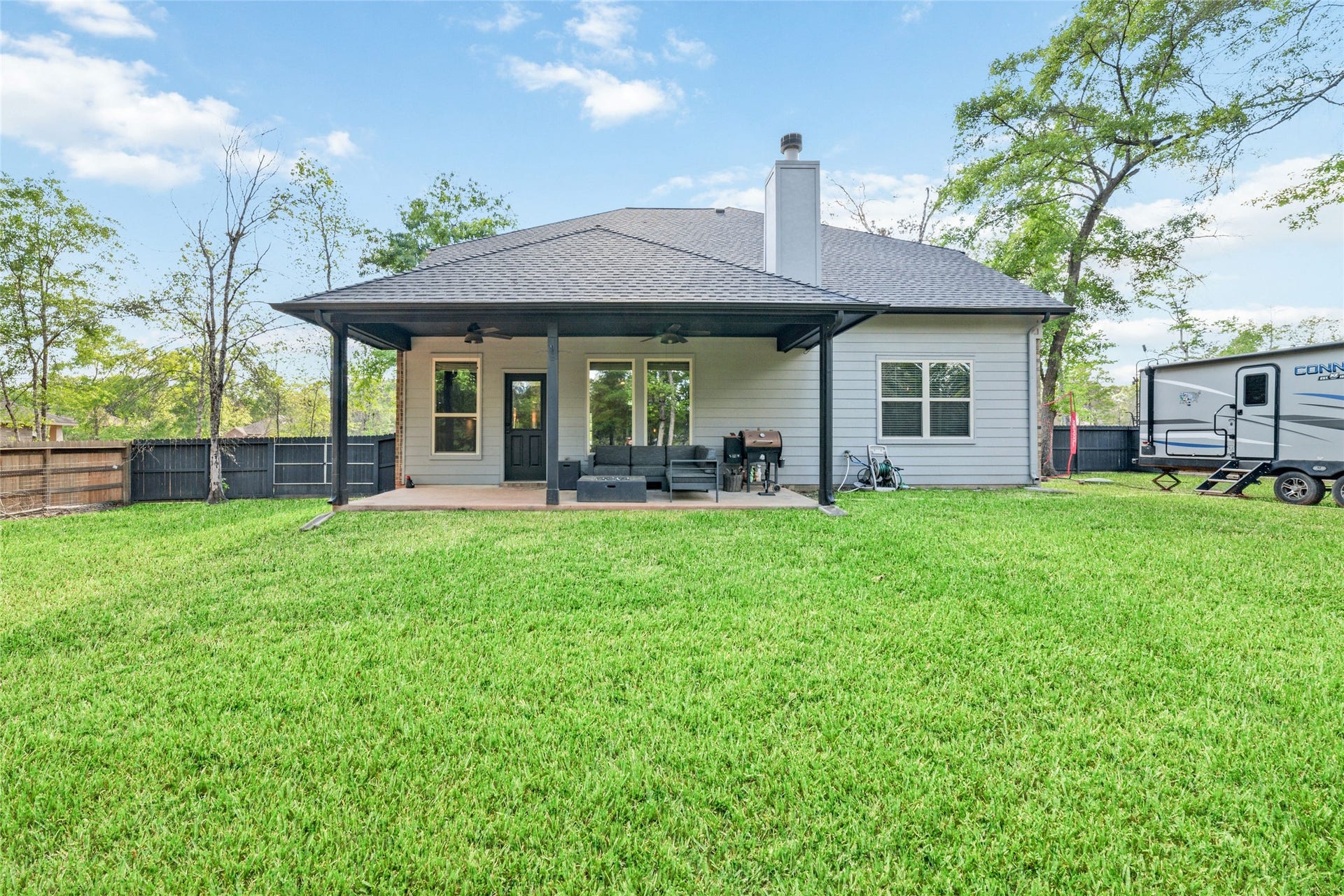 9239 Silver Back Trail, Conroe, TX 77303 9239 Silver Back Trail, Conroe, TX 77303