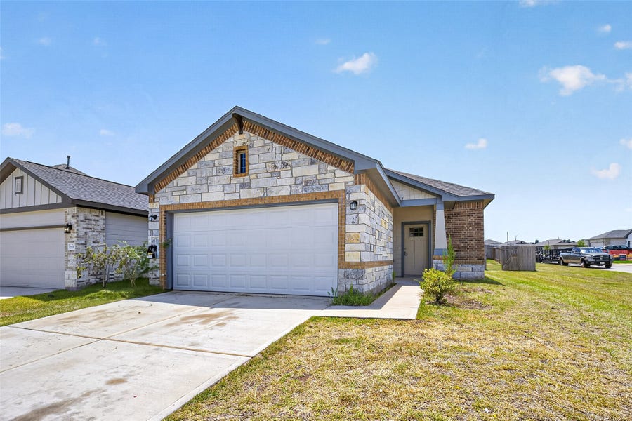 Property photo for 25331 Yellowbells Place, Montgomery, TX