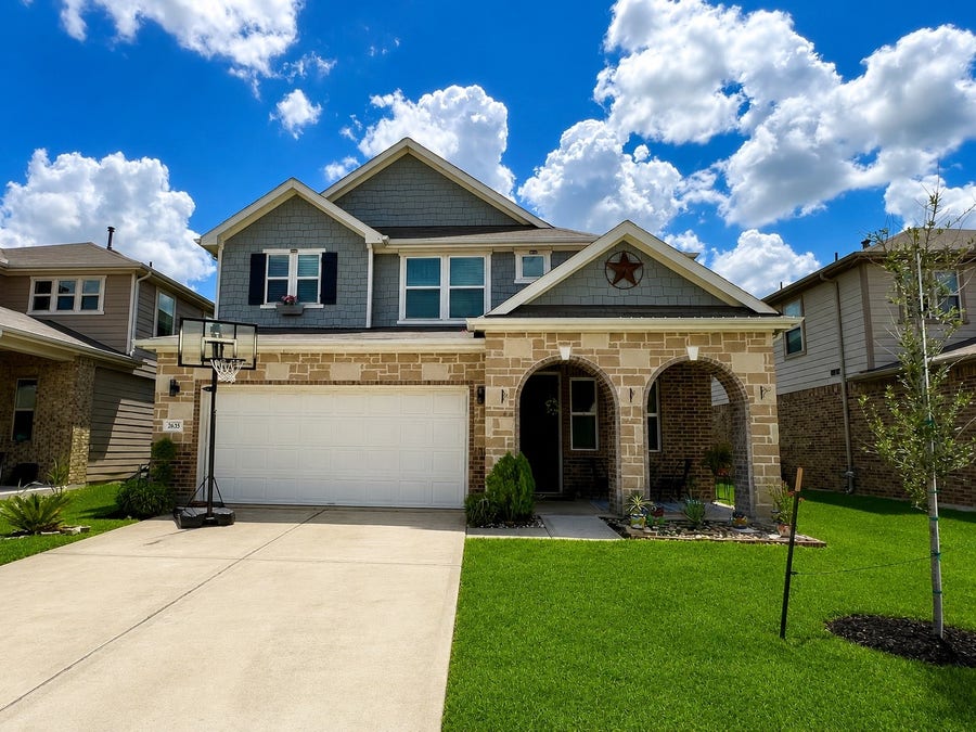 Property photo for 2635 Oakwood Bluff Trail, Houston, TX