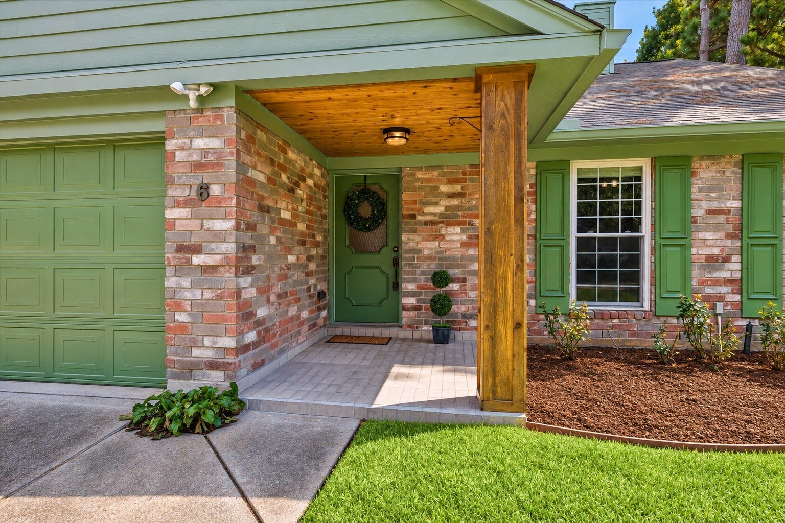 6 Cottage Grove Place, The Woodlands, TX 77381 6 Cottage Grove Place, The Woodlands, TX 77381