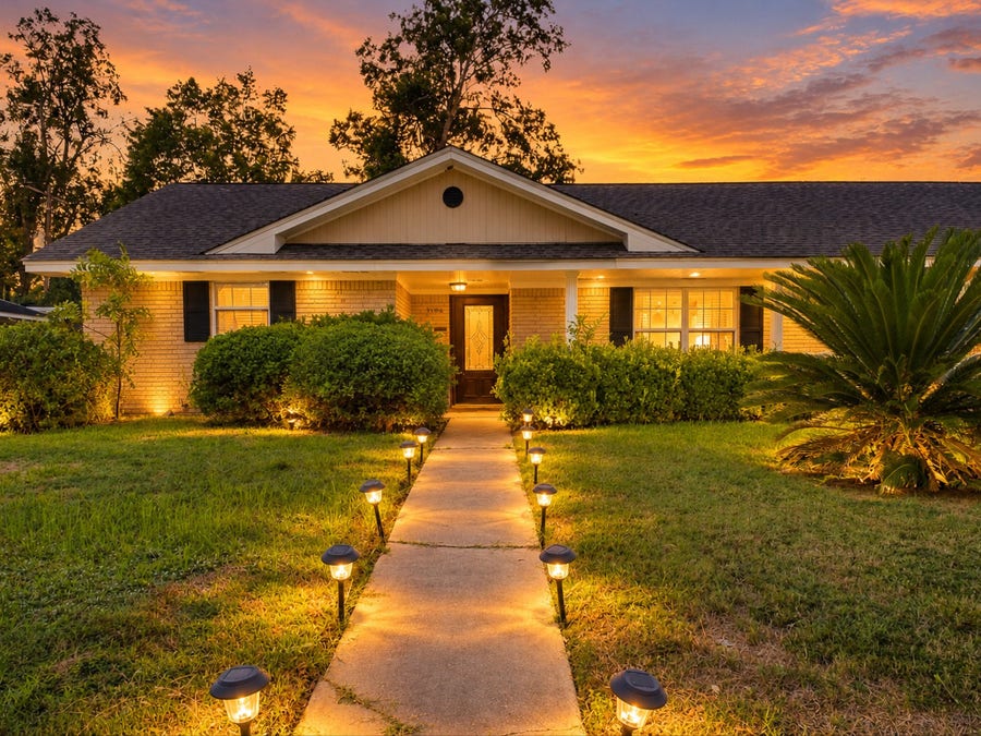 Property photo for 2104 French Place, Baytown, TX