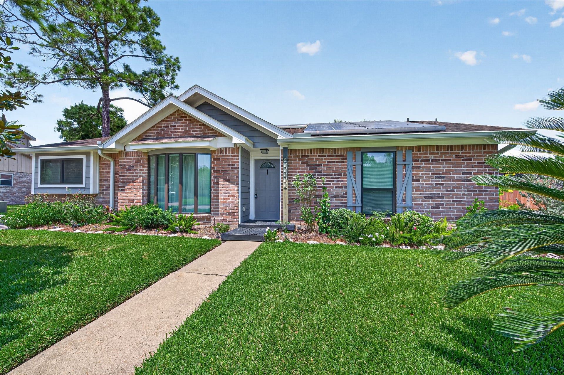 11818 Meadowdale Drive, Meadows, TX 77477