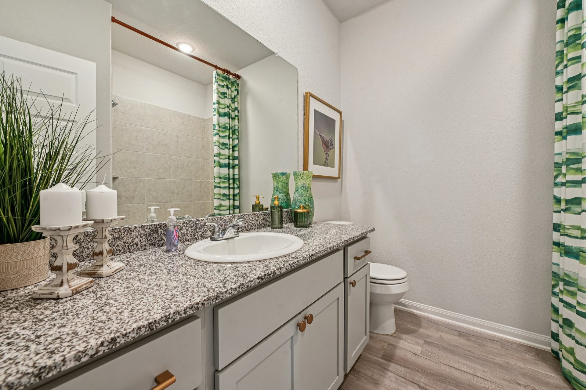 13621 Armstrong Street, Conroe, TX 77303 Representative Photo. Not Actual Home. Actual colors and features may vary.