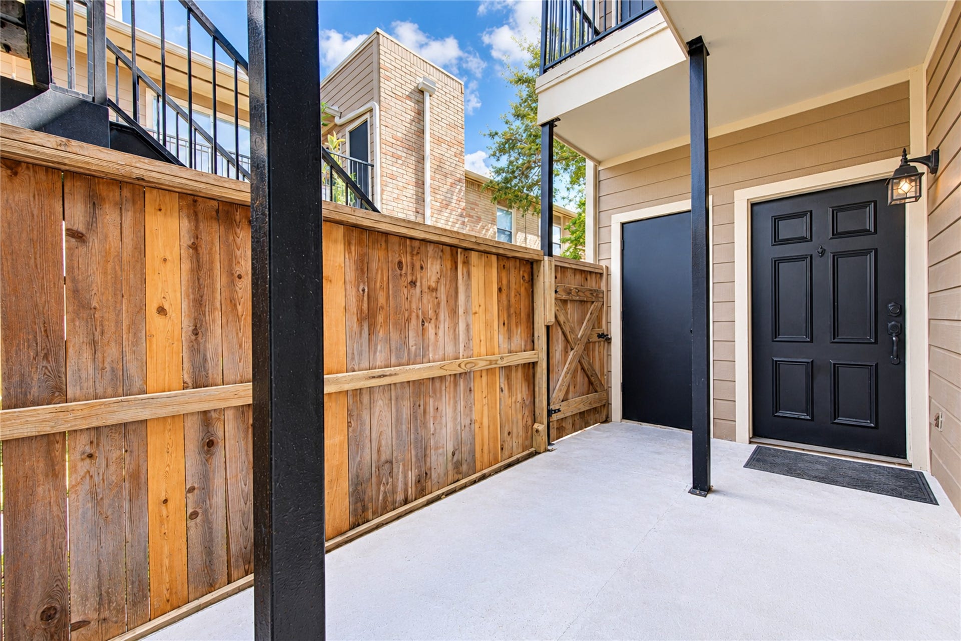 706 Bering Drive, #103, Houston, TX 77057 706 Bering Drive, #103, Houston, TX 77057
