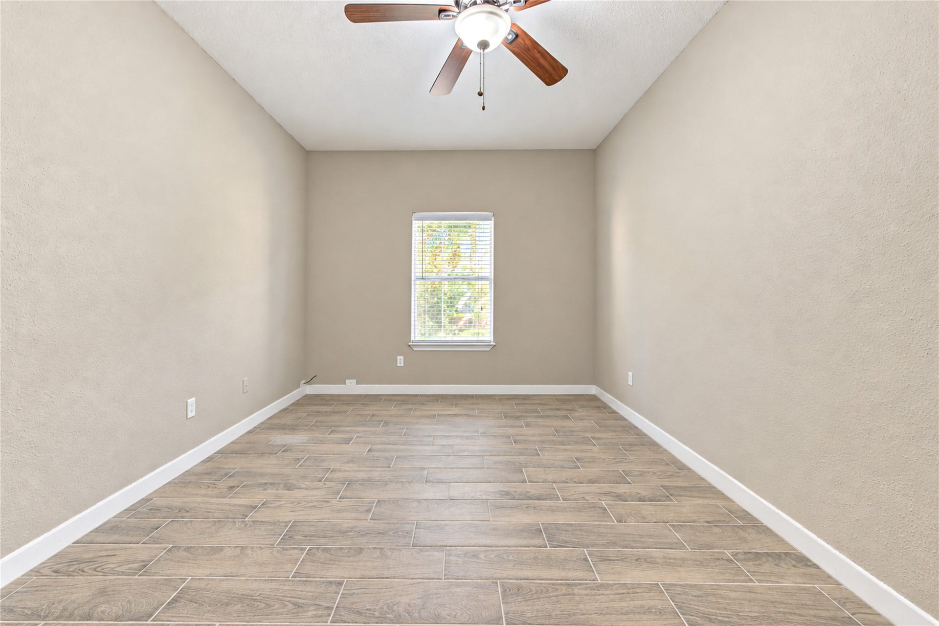 706 Bering Drive, #103, Houston, TX 77057 706 Bering Drive, #103, Houston, TX 77057