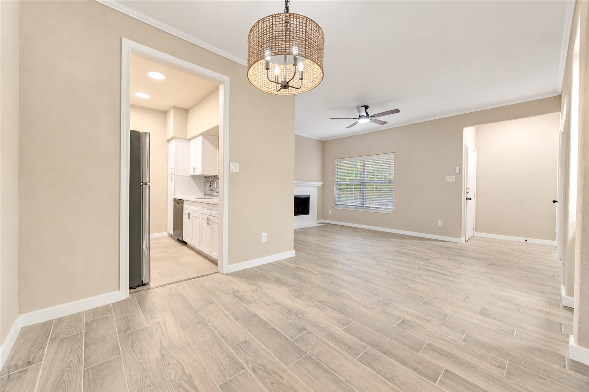 706 Bering Drive, #103, Houston, TX 77057 706 Bering Drive, #103, Houston, TX 77057