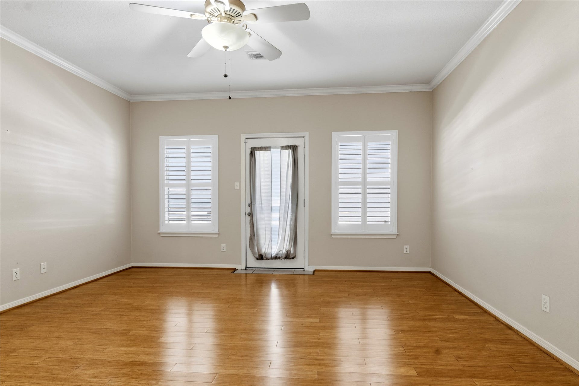 4 N Curlew Street, La Marque, TX 77568 4 N Curlew Street, La Marque, TX 77568