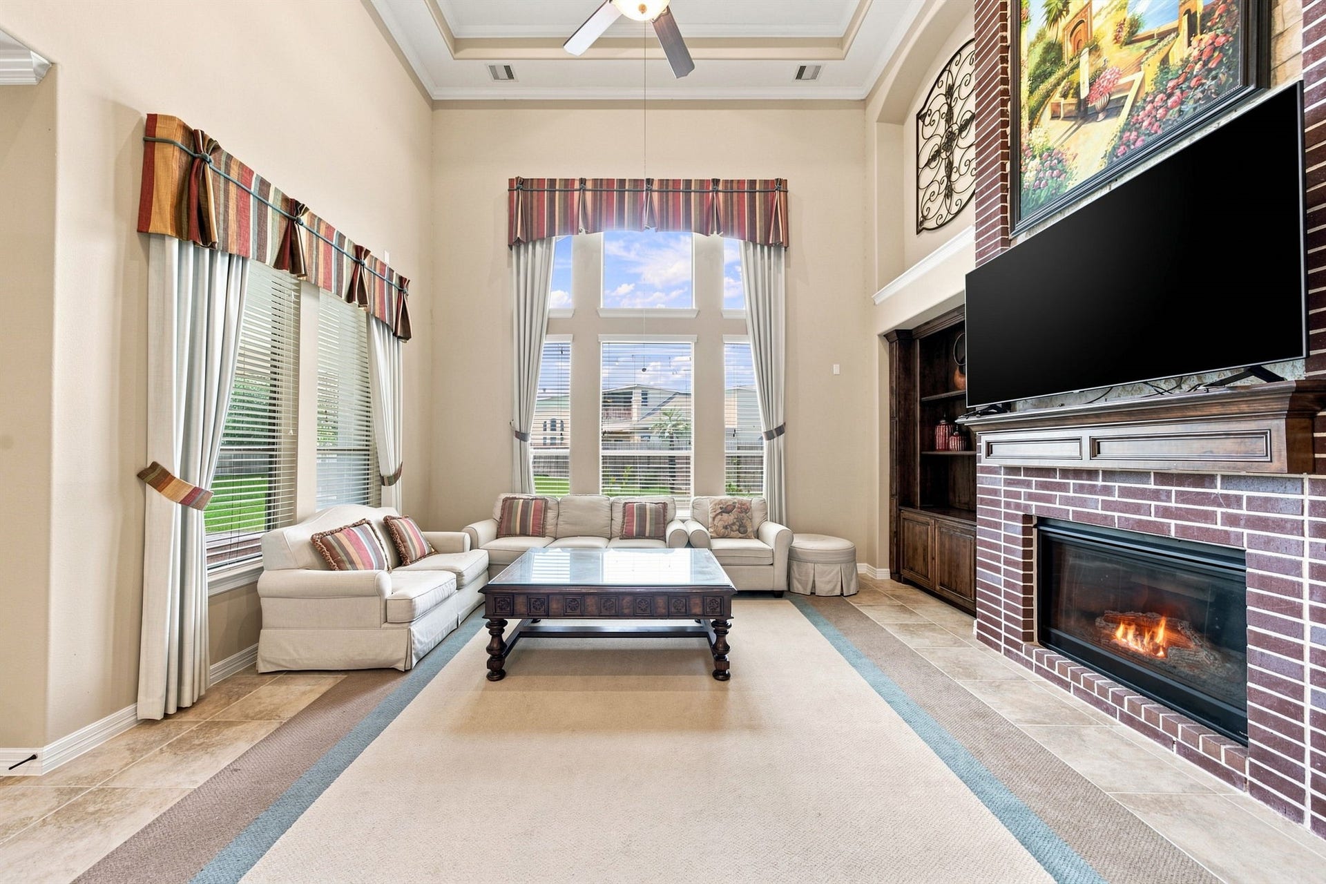2407 Mallorca Pass, League City, TX 77573 Living Room