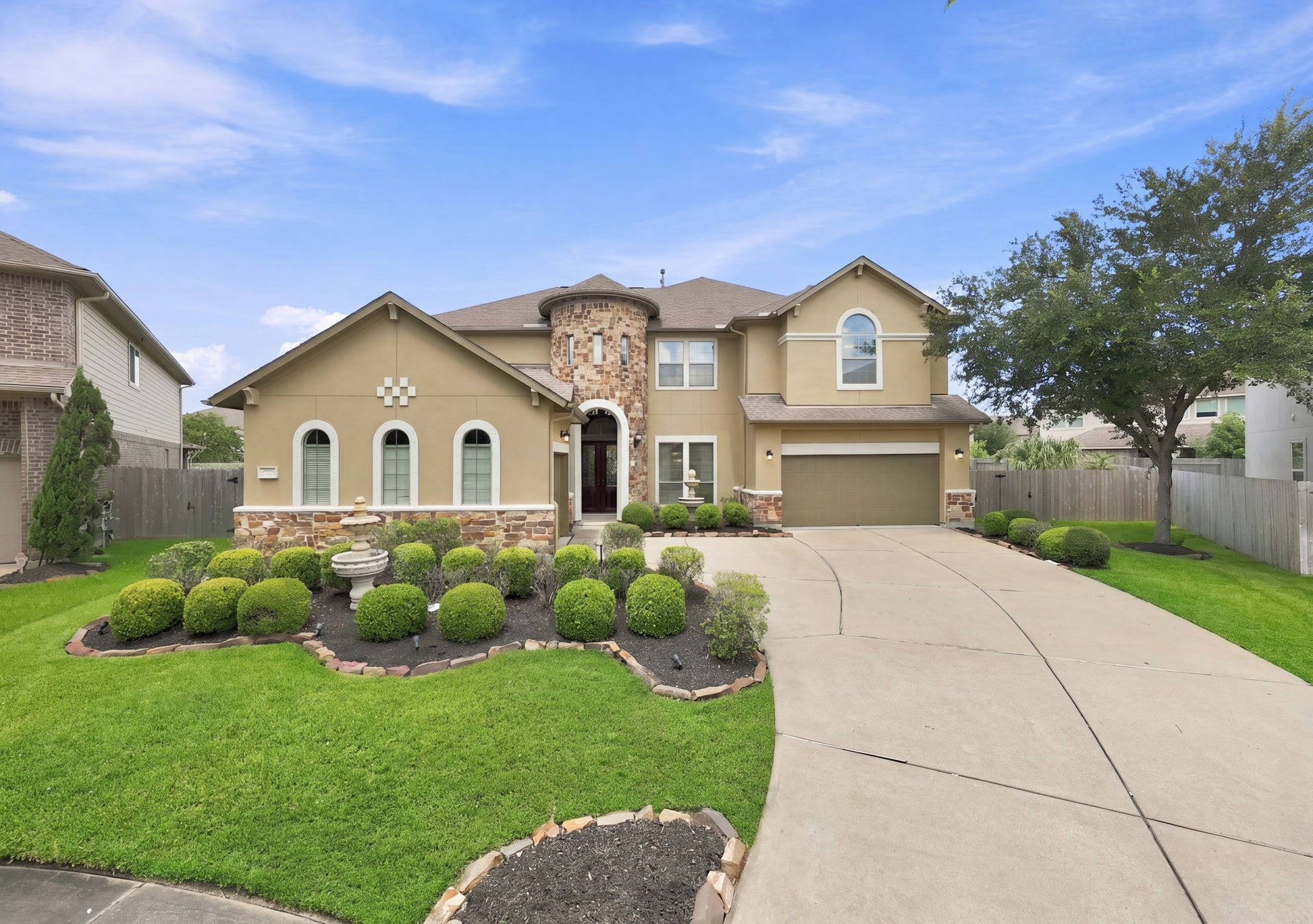 2407 Mallorca Pass, League City, TX 77573 Front of Home