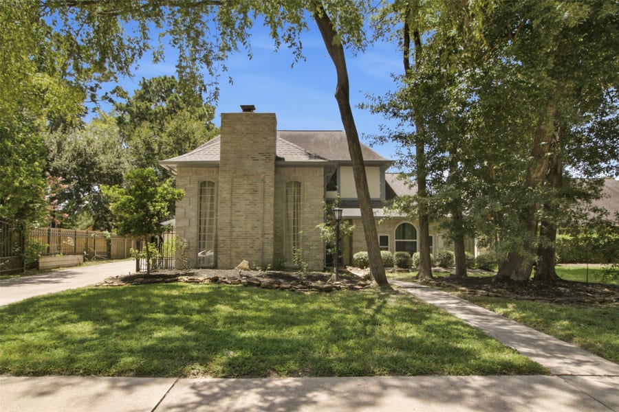 Property photo for 15211 River Park Drive, Houston, TX
