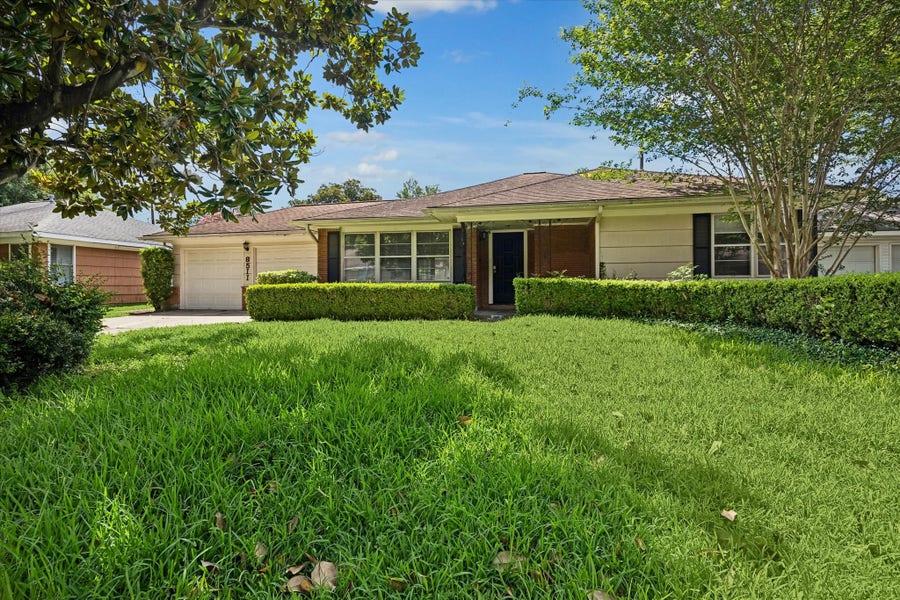 Property photo for 8511 Bluegate Street, Houston, TX