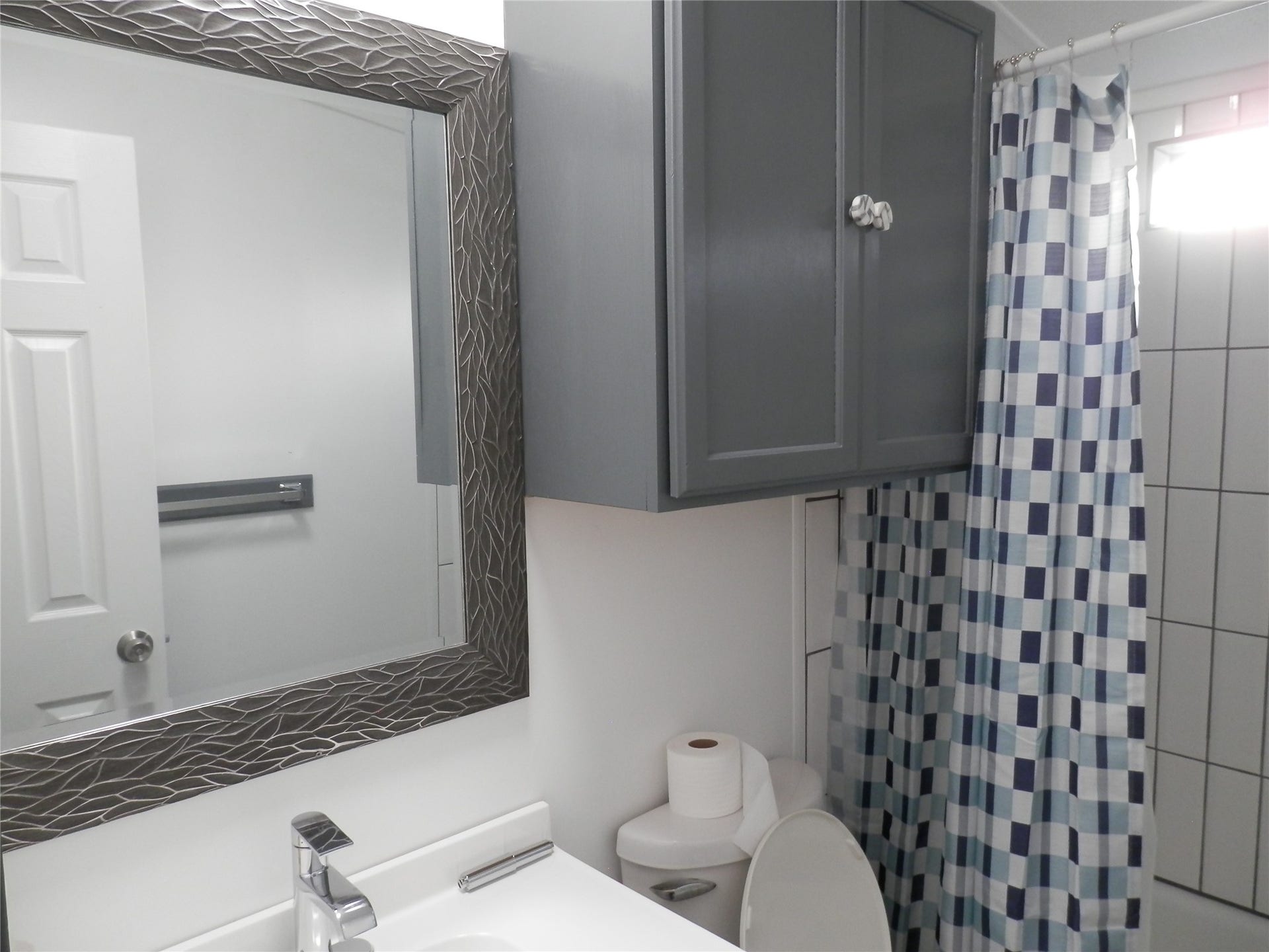 800 29th Street, Dickinson, TX 77539 800 29th Street, Dickinson, TX 77539