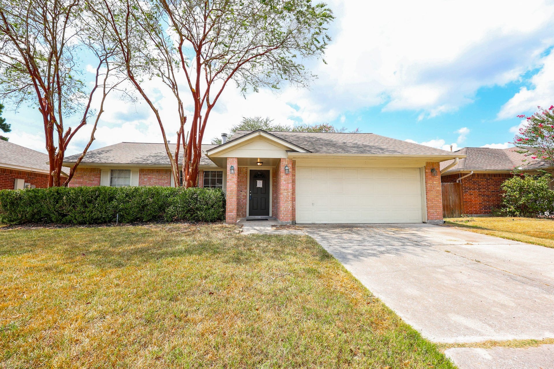 2306 Old Oak Lane, Houston, TX 77339 2306 Old Oak Lane, Houston, TX 77339