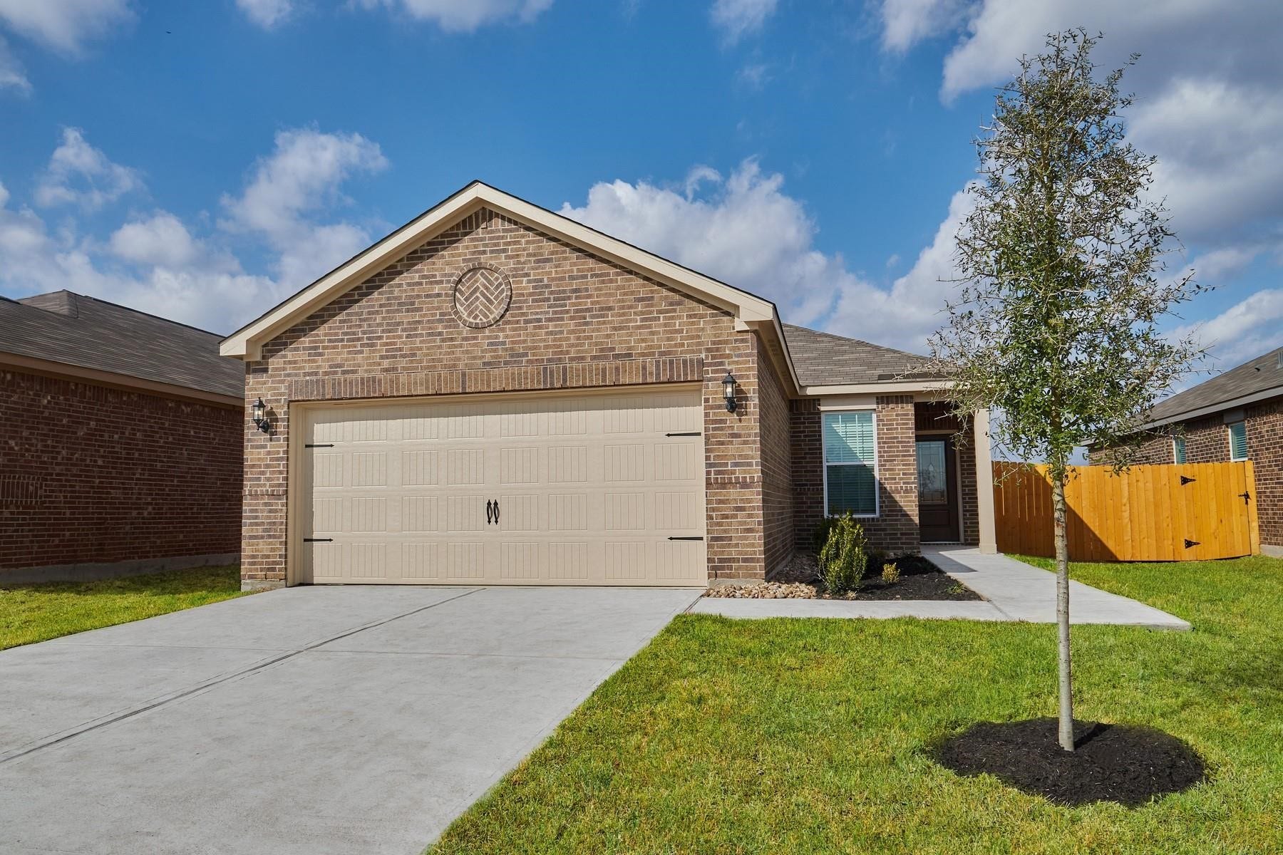 435 Lone Rider Drive, Katy, TX 77493