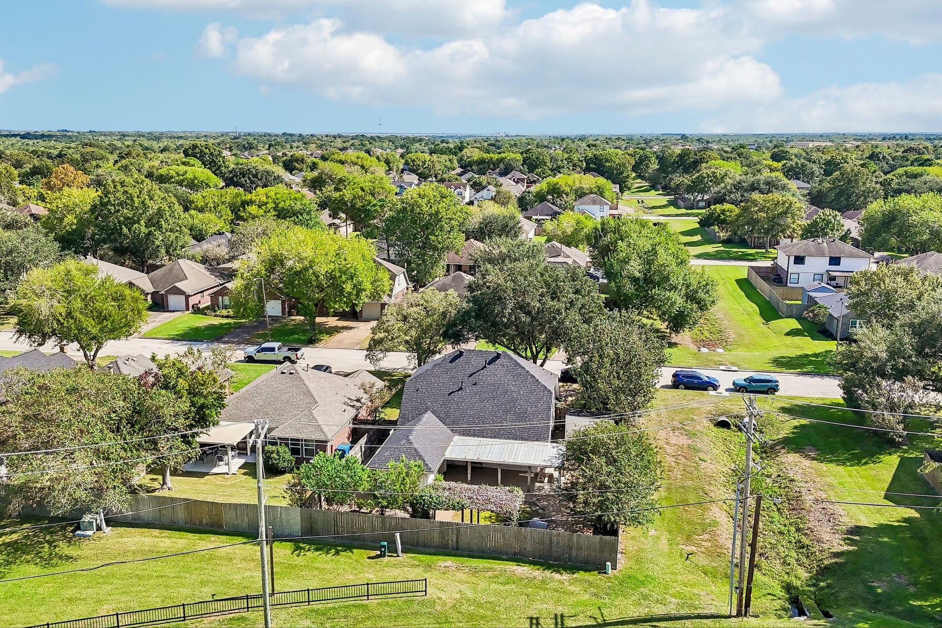 5501 Pecos Street, Dickinson, TX 77539 No back neighbors either.