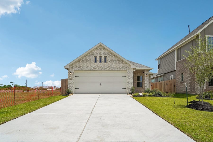 Property photo for 21115 Autumn Heights Drive, Rosharon, TX