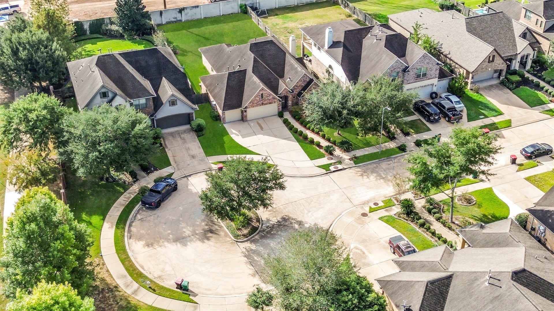 7122 Fall Creek Lane, Missouri City, TX 77459 7122 Fall Creek Lane, Missouri City, TX 77459