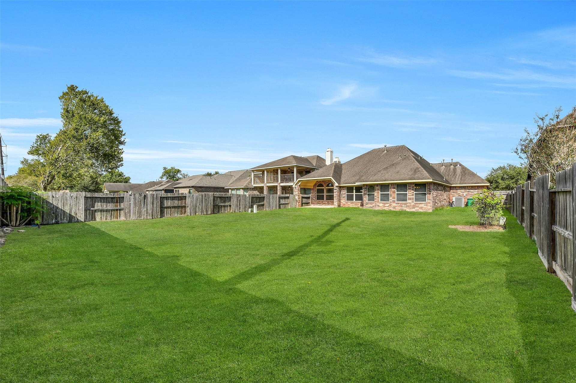 7122 Fall Creek Lane, Missouri City, TX 77459 7122 Fall Creek Lane, Missouri City, TX 77459