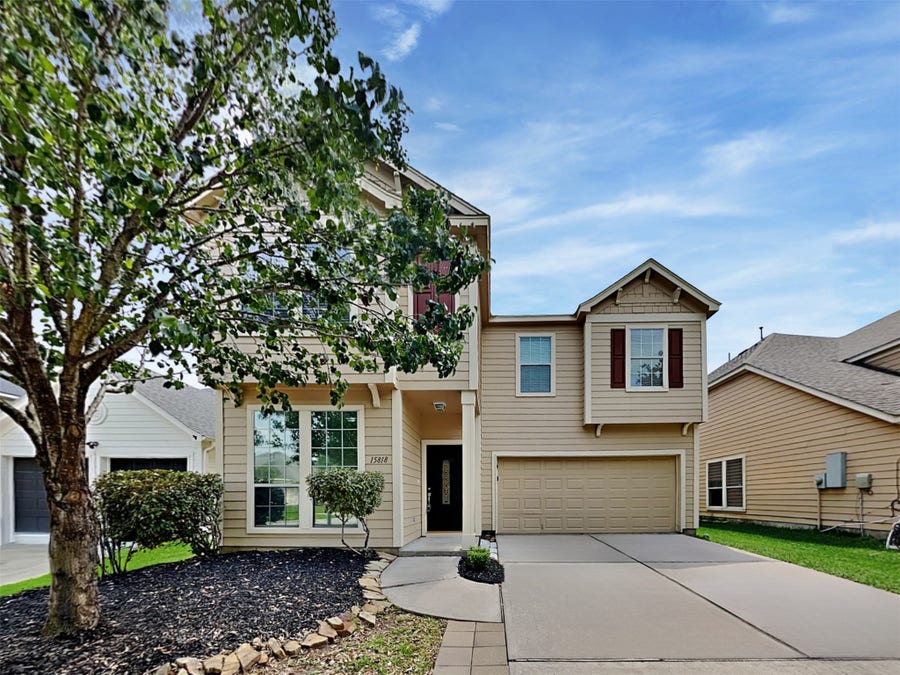 Property photo for 15818 Shoreline Terrace Drive, Houston, TX