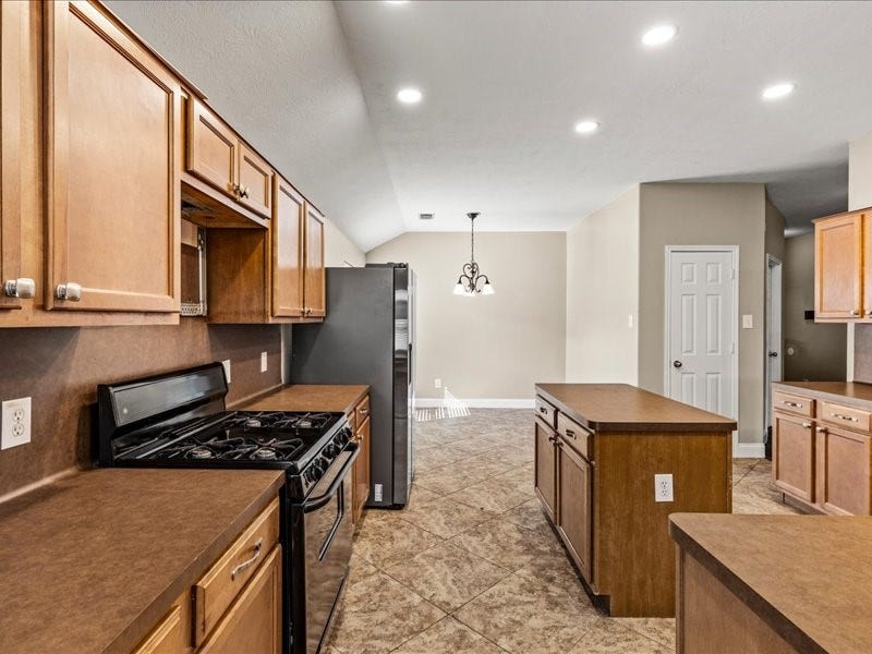 167 Rustic Colony Lane, Dickinson, TX 77539 167 Rustic Colony Lane, Dickinson, TX 77539