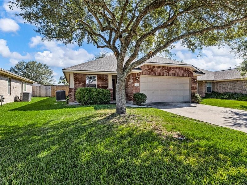 167 Rustic Colony Lane, Dickinson, TX 77539 167 Rustic Colony Lane, Dickinson, TX 77539