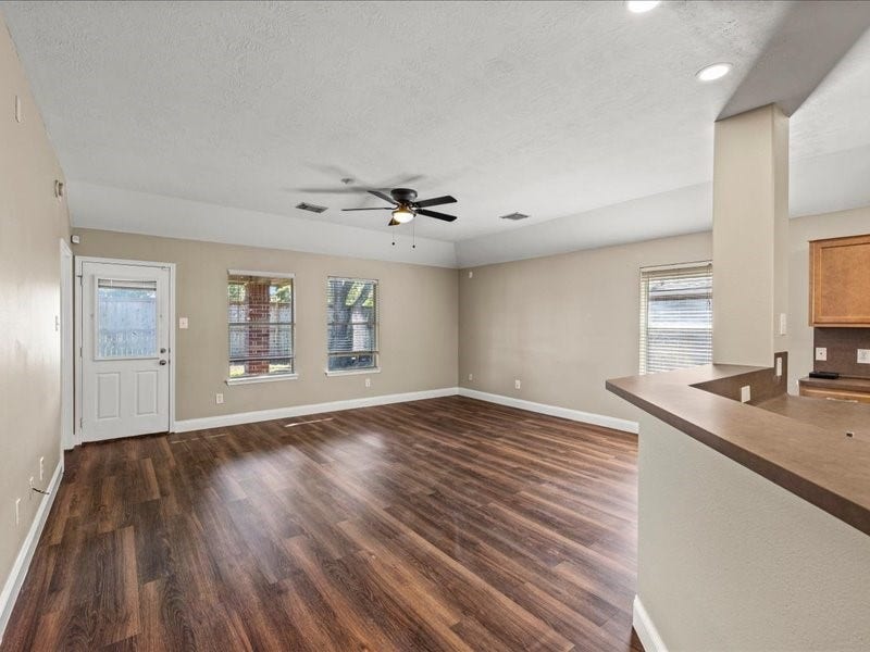 167 Rustic Colony Lane, Dickinson, TX 77539 167 Rustic Colony Lane, Dickinson, TX 77539