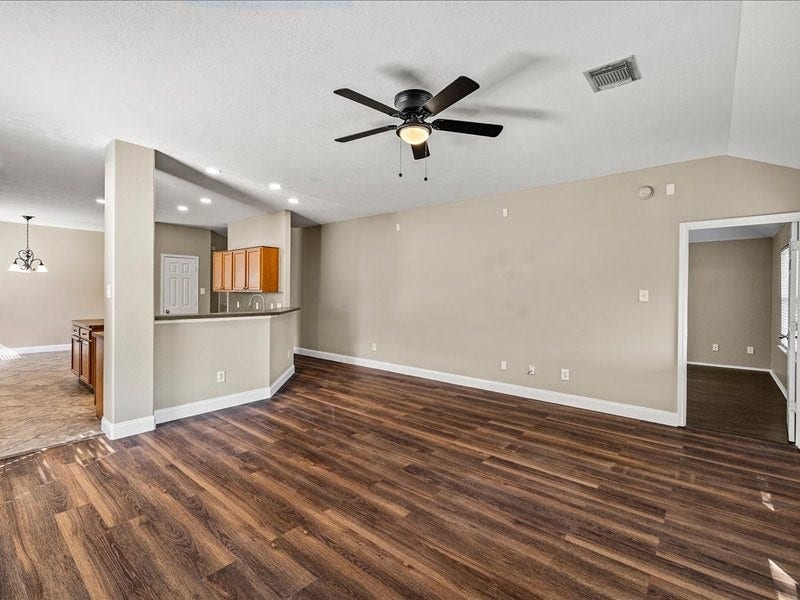 167 Rustic Colony Lane, Dickinson, TX 77539 167 Rustic Colony Lane, Dickinson, TX 77539