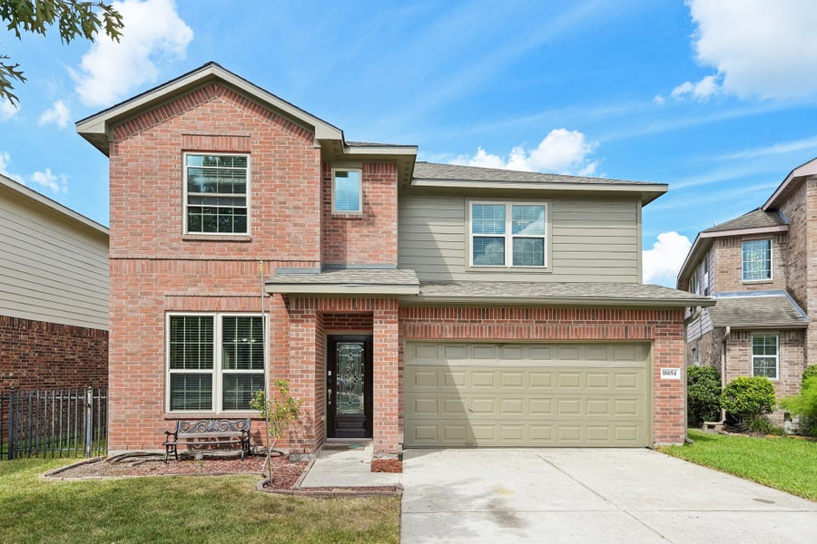 Property photo for 18654 Walden Glen Circle, Humble, TX
