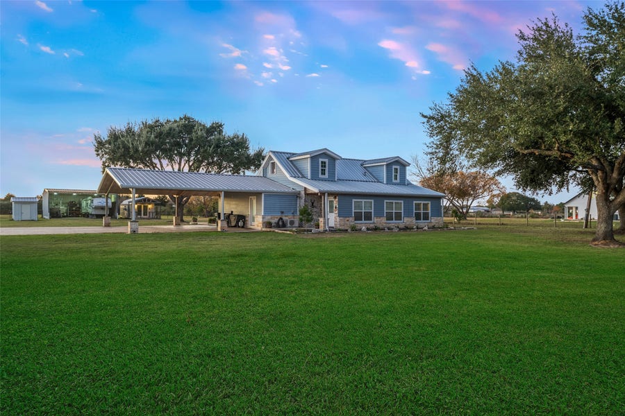 Property photo for 19989 Meadow Bend Road, Waller, TX