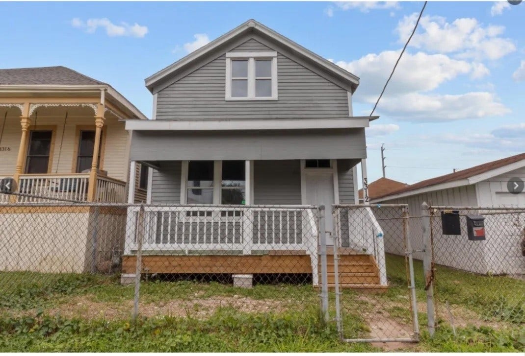 3312 Sealy A and B, Galveston, TX 77550 Street View