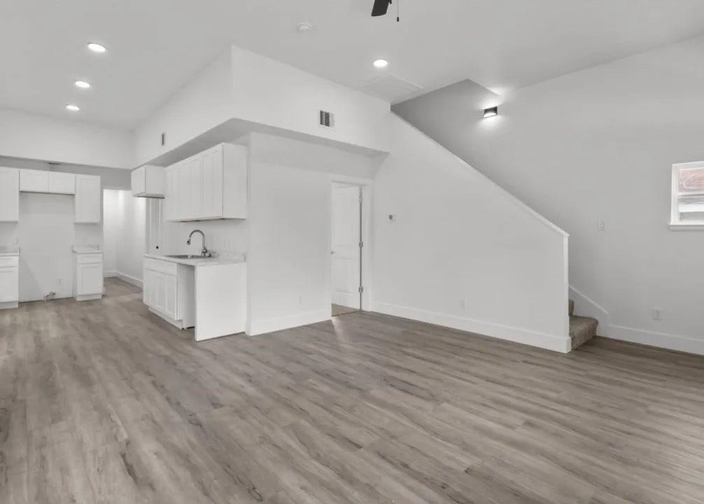 3312 Sealy A and B, Galveston, TX 77550 Living/Dining