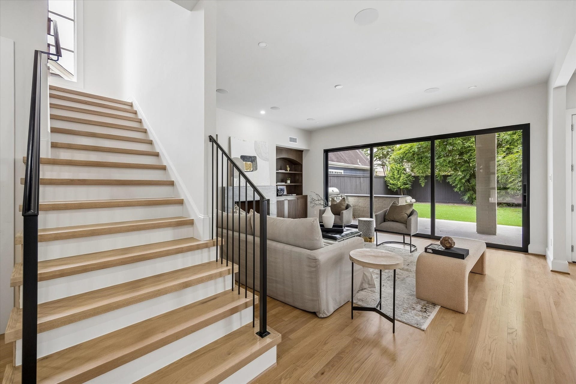2320 North Boulevard, Houston, TX 77098 2320 North Boulevard, Houston, TX 77098