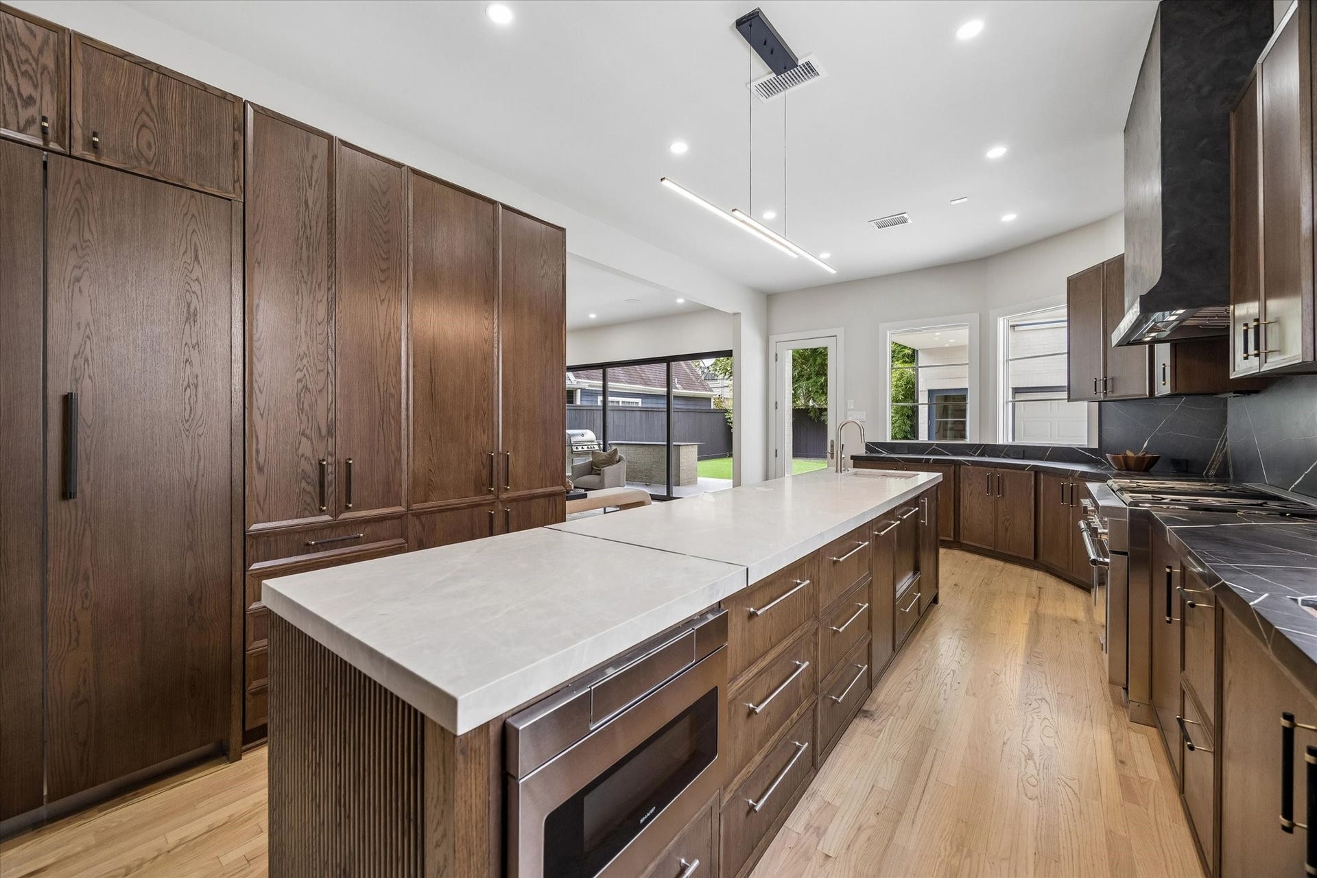 2320 North Boulevard, Houston, TX 77098 2320 North Boulevard, Houston, TX 77098