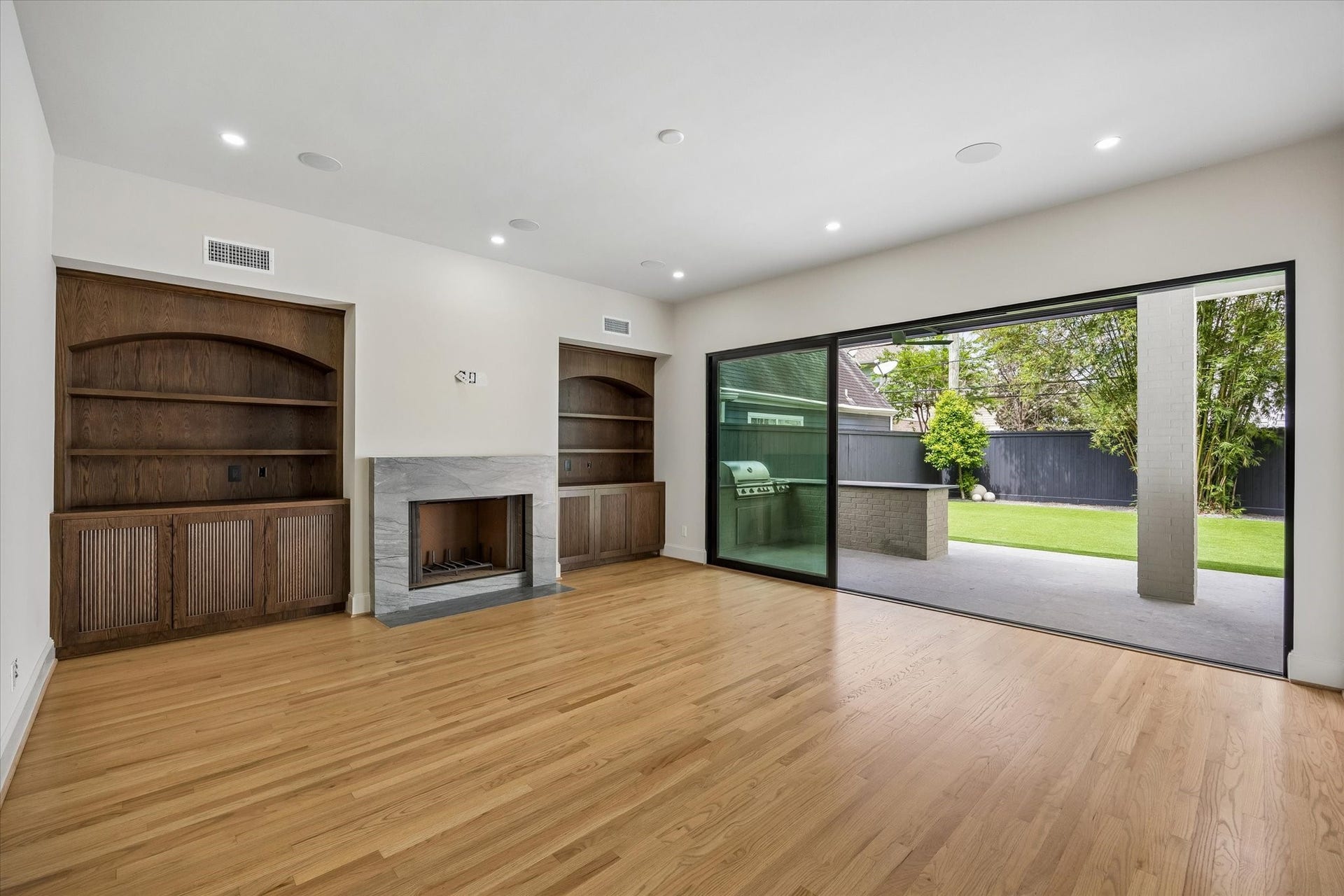 2320 North Boulevard, Houston, TX 77098 2320 North Boulevard, Houston, TX 77098