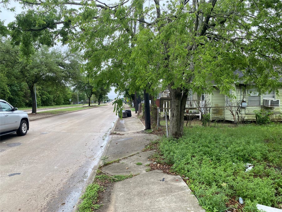 Property photo for 3013 Altoona Street, Houston, TX
