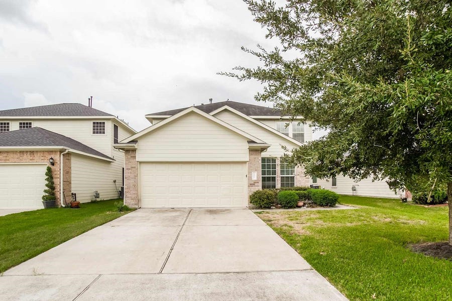 Property photo for 1010 Doubletree Glen Drive, Houston, TX