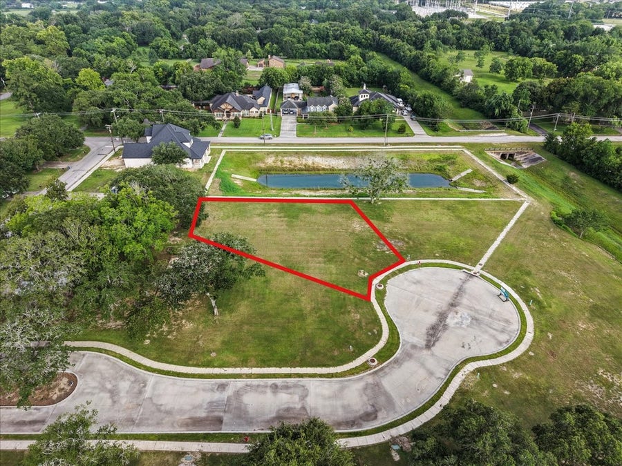 Property photo for 616 Acorn Creek Way, League City, TX