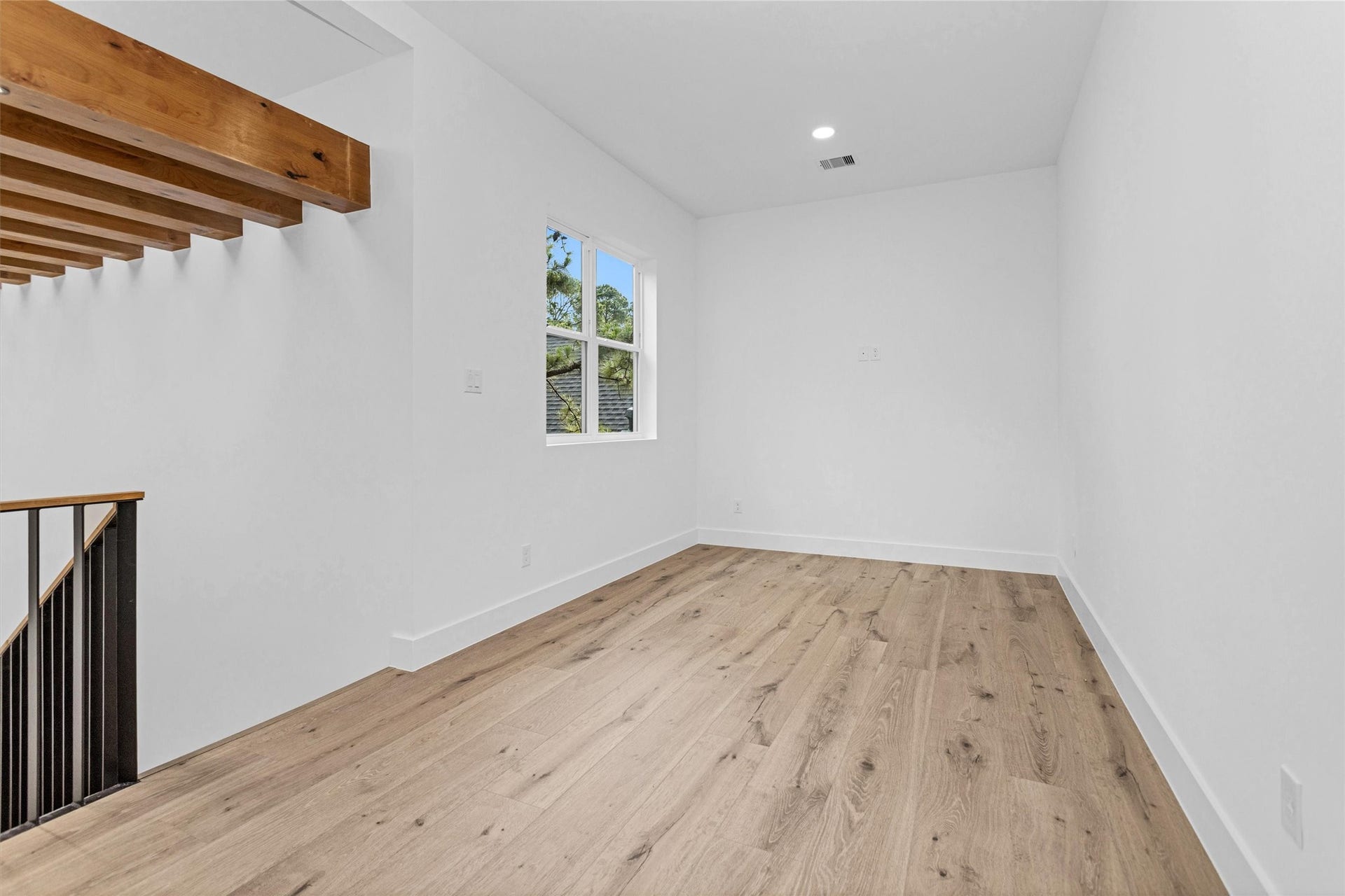 36 Winthrop Harbor S, Montgomery, TX 77356 36 Winthrop Harbor S, Montgomery, TX 77356