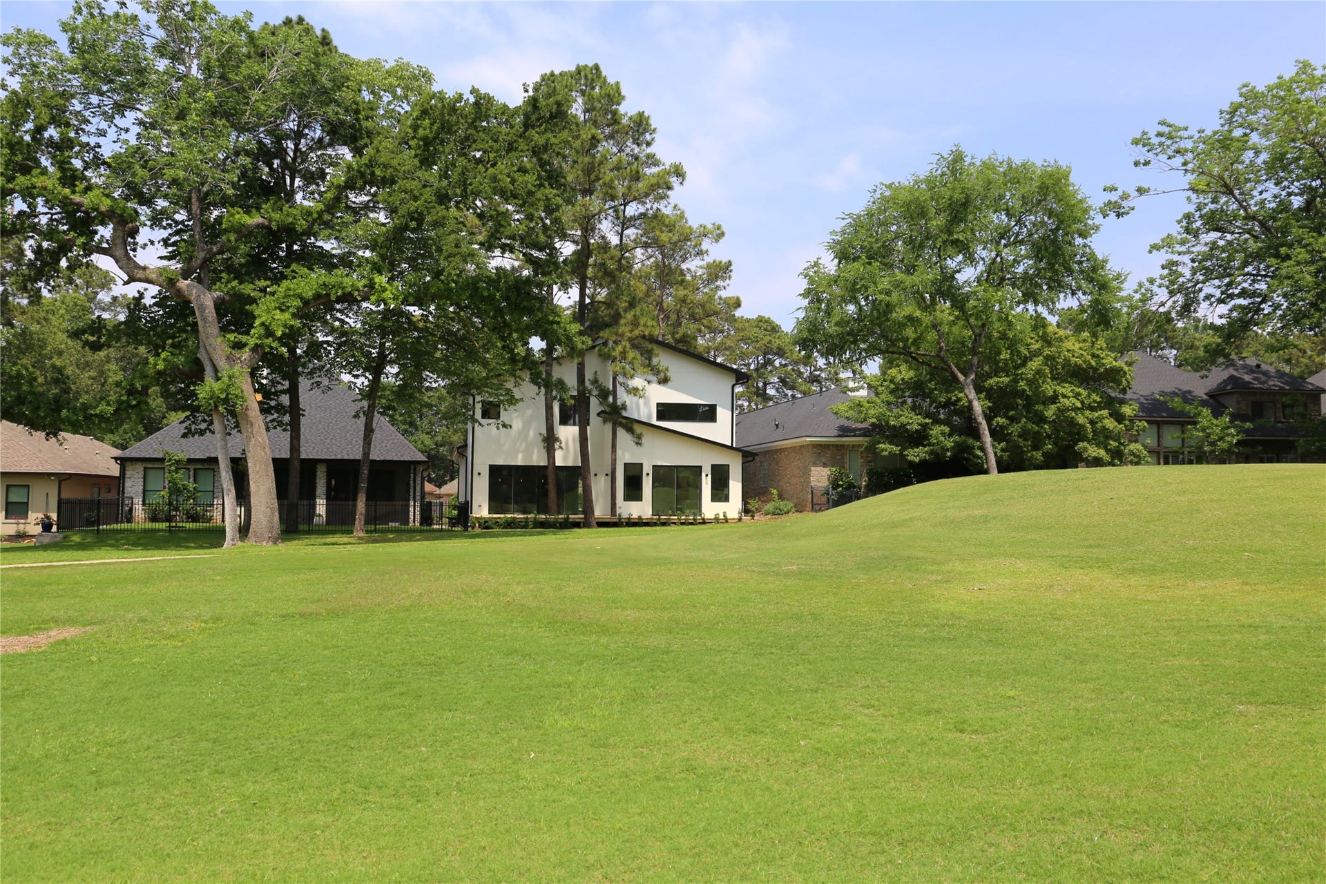36 Winthrop Harbor S, Montgomery, TX 77356 36 Winthrop Harbor S, Montgomery, TX 77356