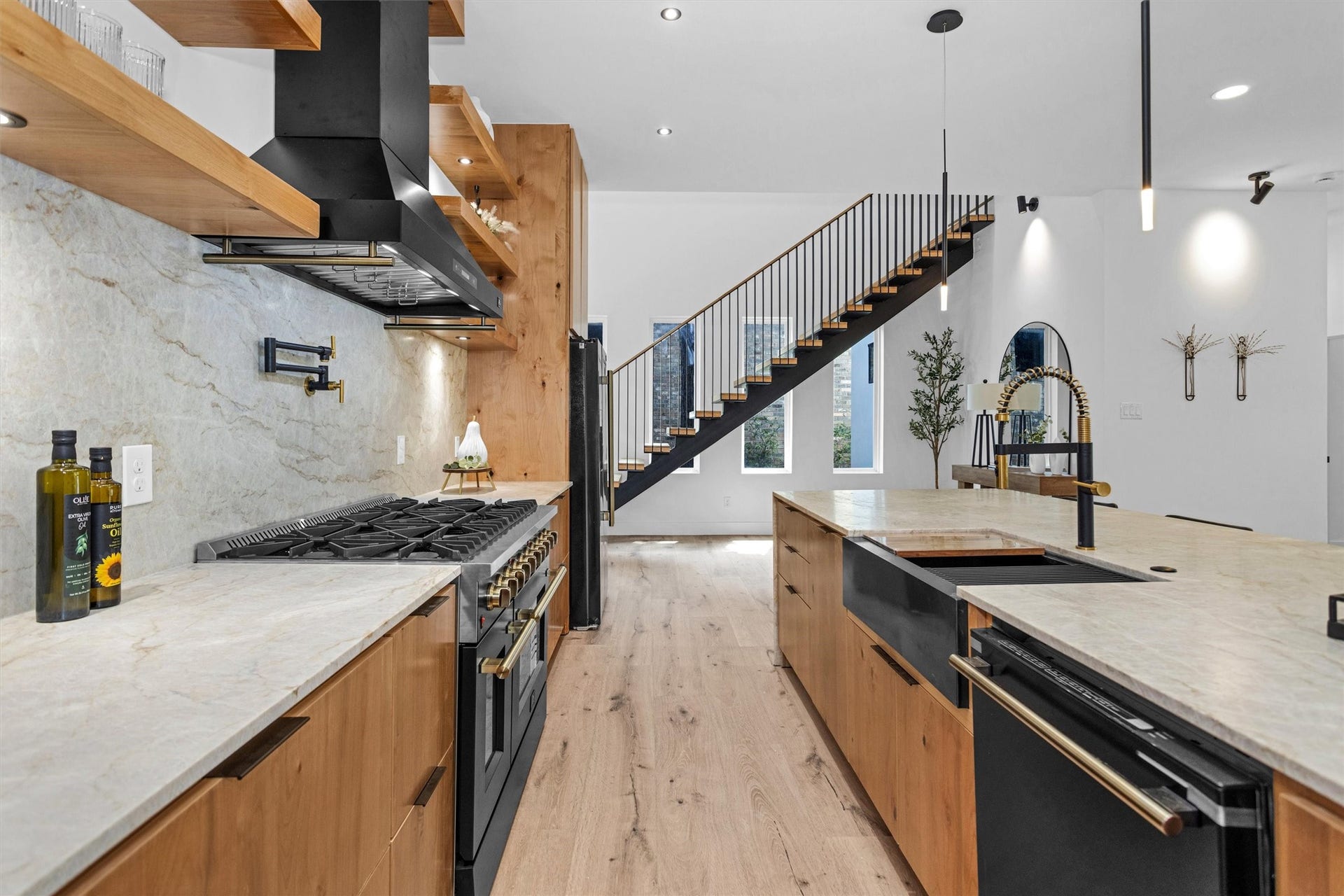 36 Winthrop Harbor S, Montgomery, TX 77356 36 Winthrop Harbor S, Montgomery, TX 77356