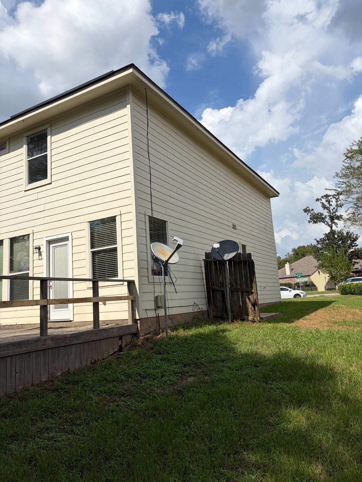 1007 Oak Falls Drive, Conroe, TX 77378 1007 Oak Falls Drive, Conroe, TX 77378