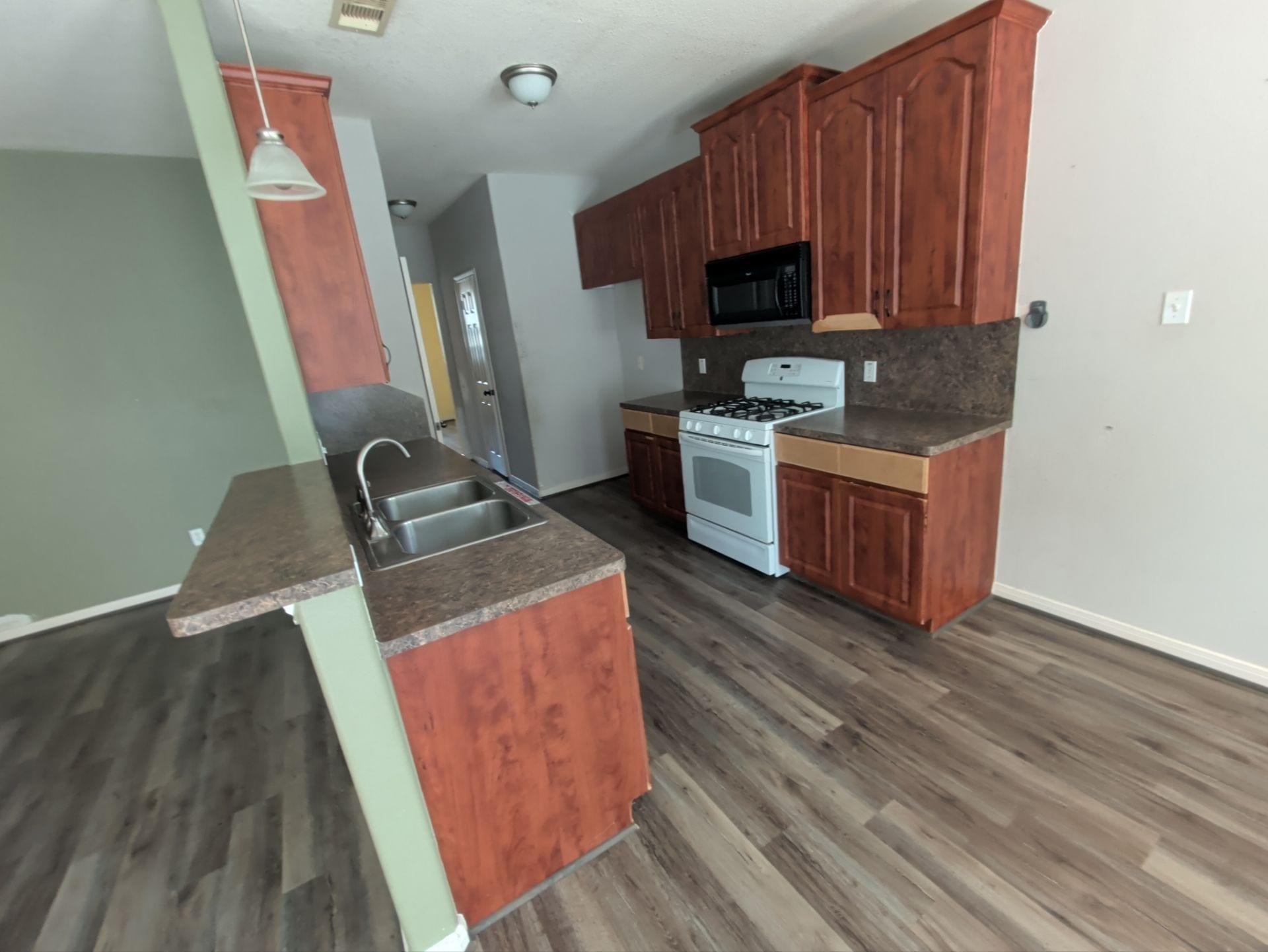1007 Oak Falls Drive, Conroe, TX 77378 1007 Oak Falls Drive, Conroe, TX 77378